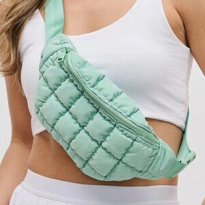 ✨ NWT Sol and Selene Resurgence Quilted Puffer Belt Bag Mint Green Nordstrom $70